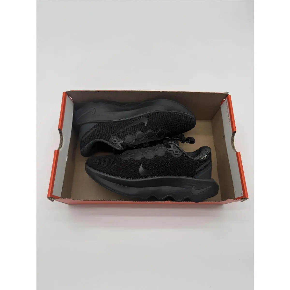Nike Motiva Gtx Shoes Women`s Size 6 Black Gore-tex Running HM0355 001