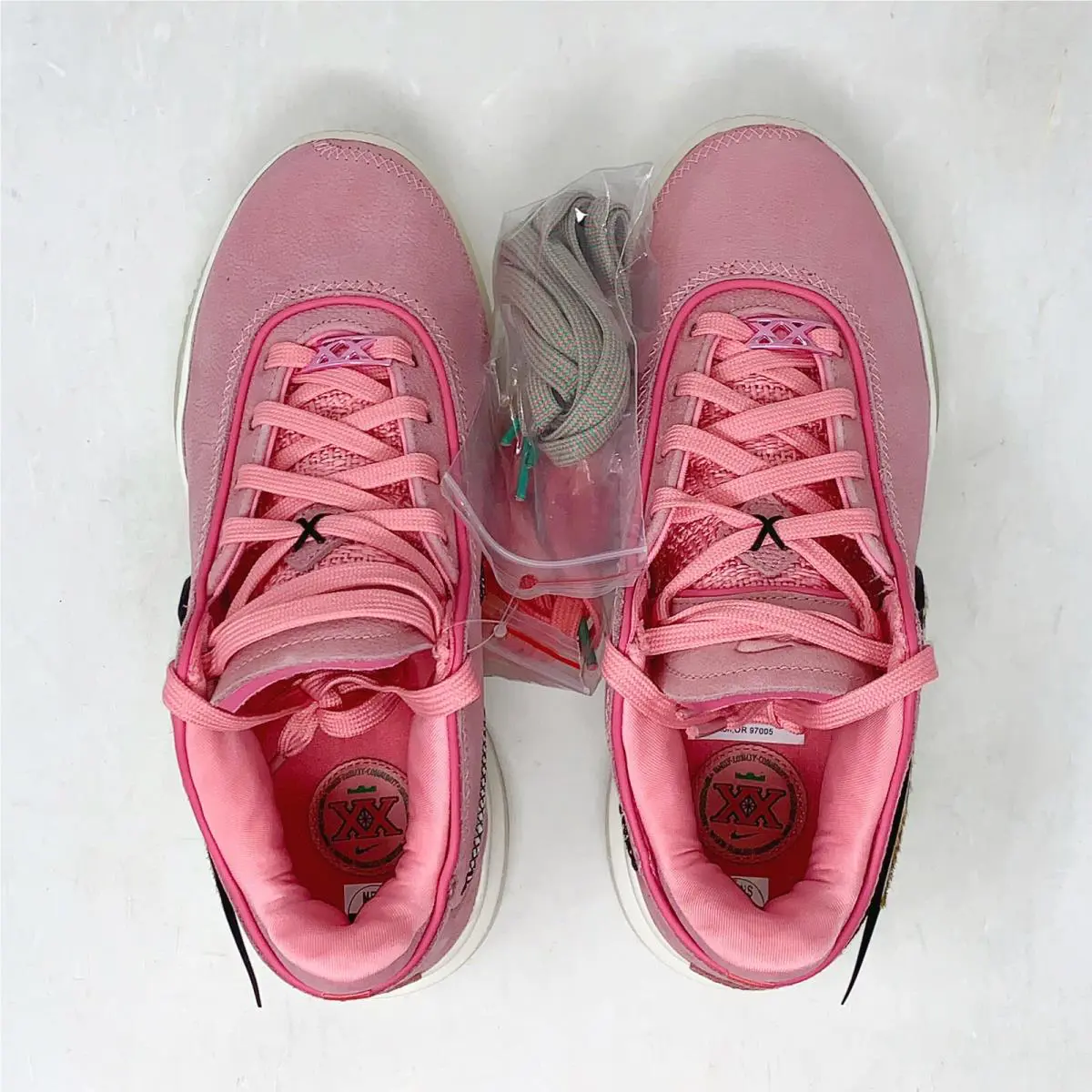 Nike shoes - Nike LeBron 20 - LeBron - DQ3828-900 - Pink 3