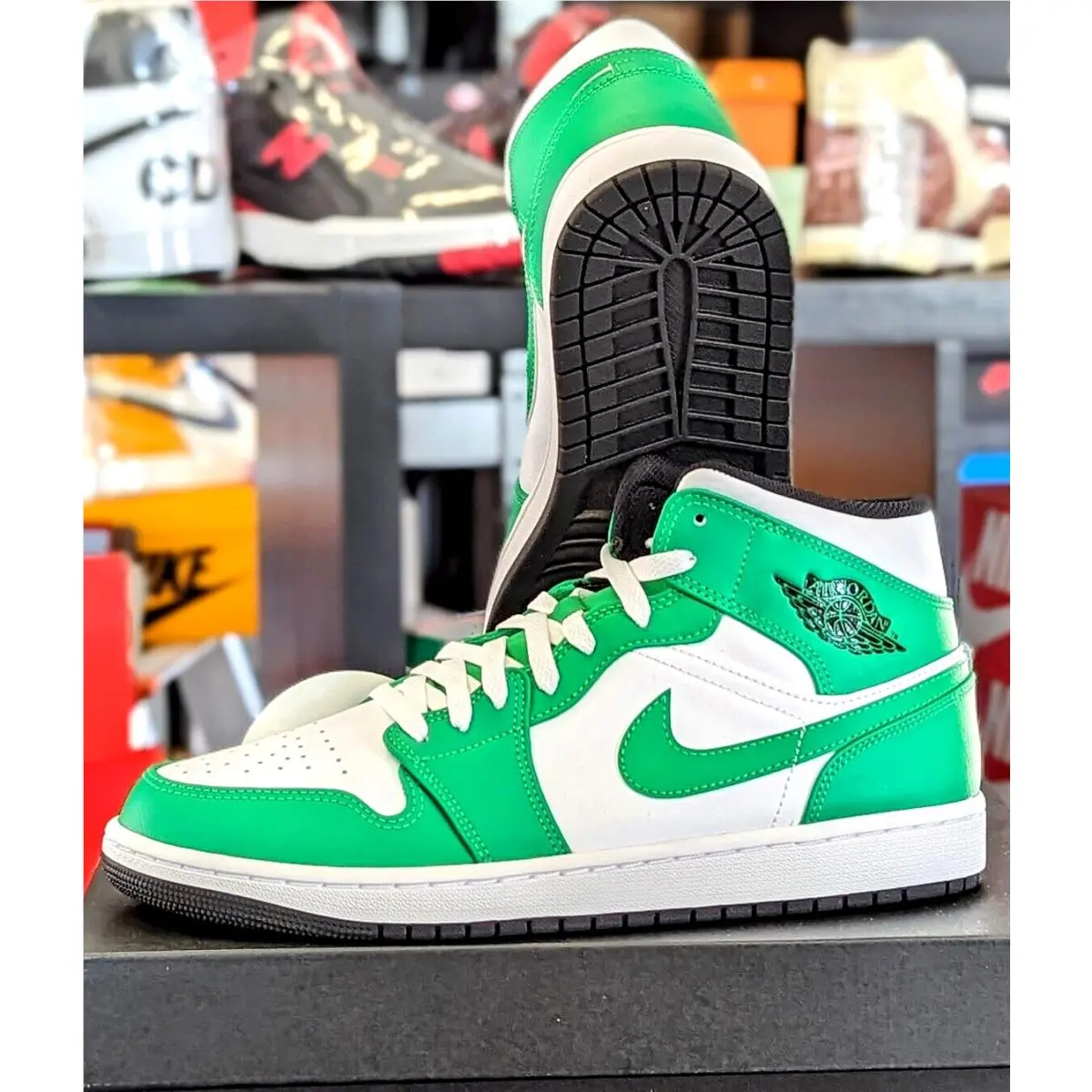 Nike shoes - Air Jordan 1 - Air - DQ8426-301 - Green 4