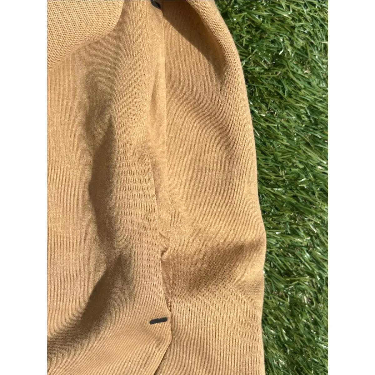 Nike clothing - CU4489-722 - CU4489-722 - Essential Gold 4
