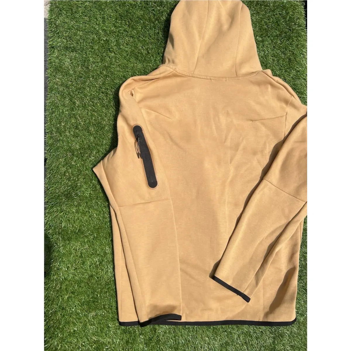 Nike clothing - CU4489-722 - CU4489-722 - Essential Gold 7
