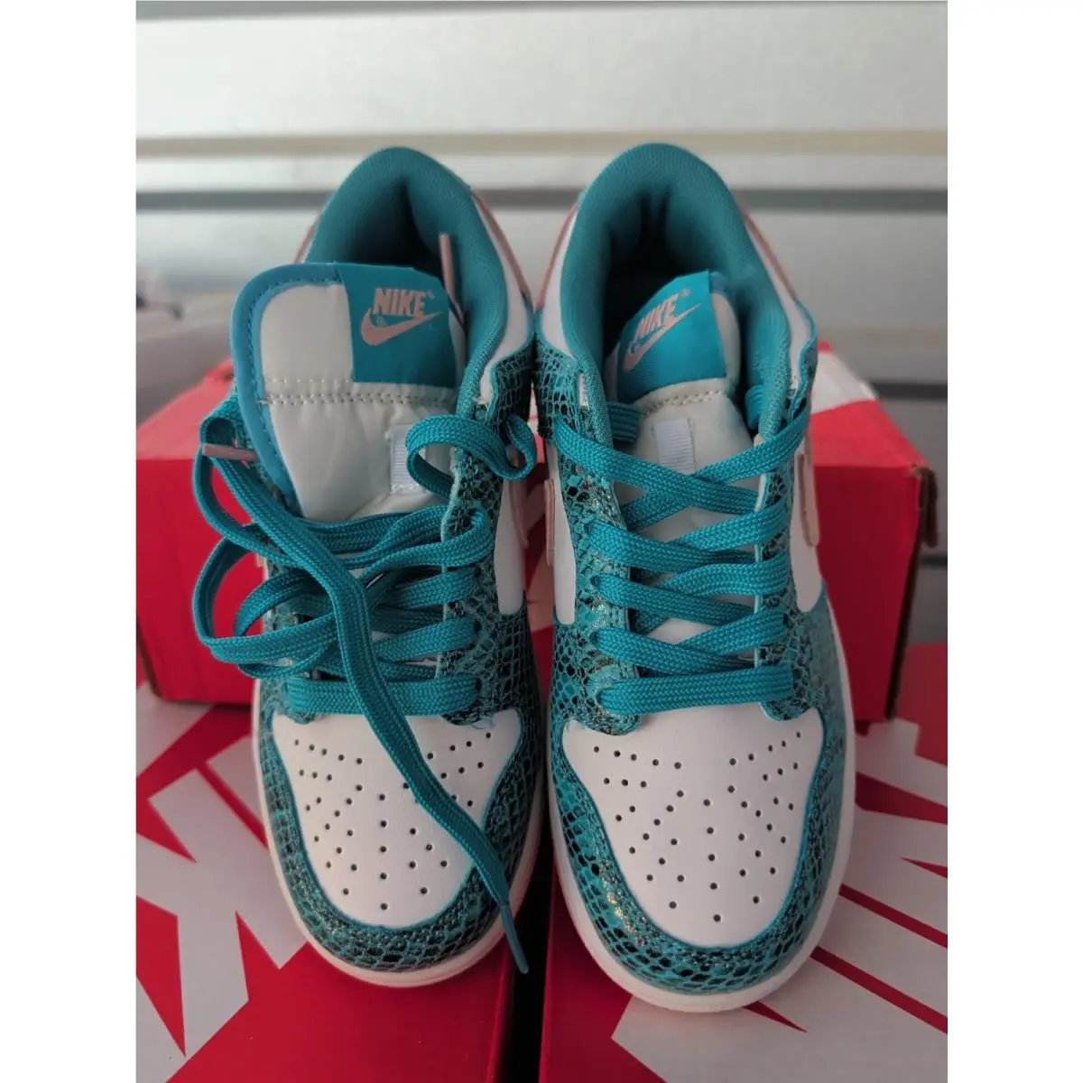 Nike Dunk Low Washed Teal Snakeskin Bleached Coral DR8577-300 - Men`s Size 9.5