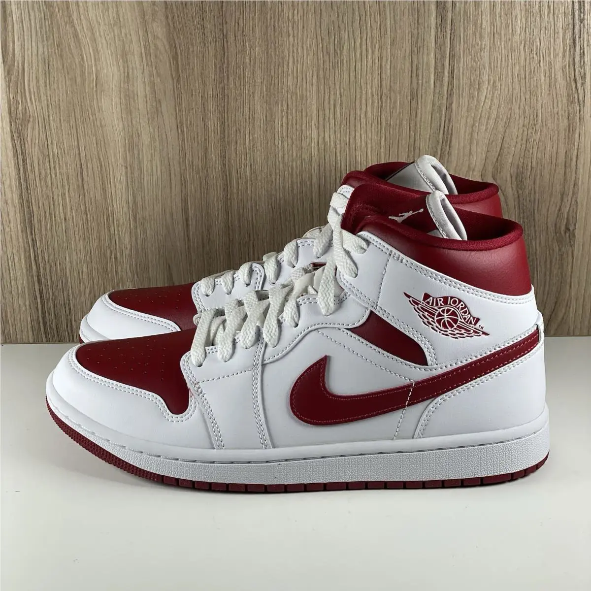 Nike shoes - Air Jordan 1 - Air - Bq6472-161 - White 2