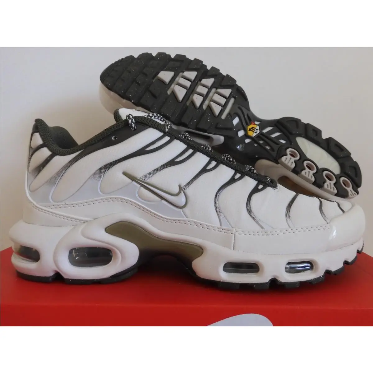 Nike Air Max Plus Tn Phantom-olive Green Mens SZ 6.5 / Womens SZ 8 FB9722-001