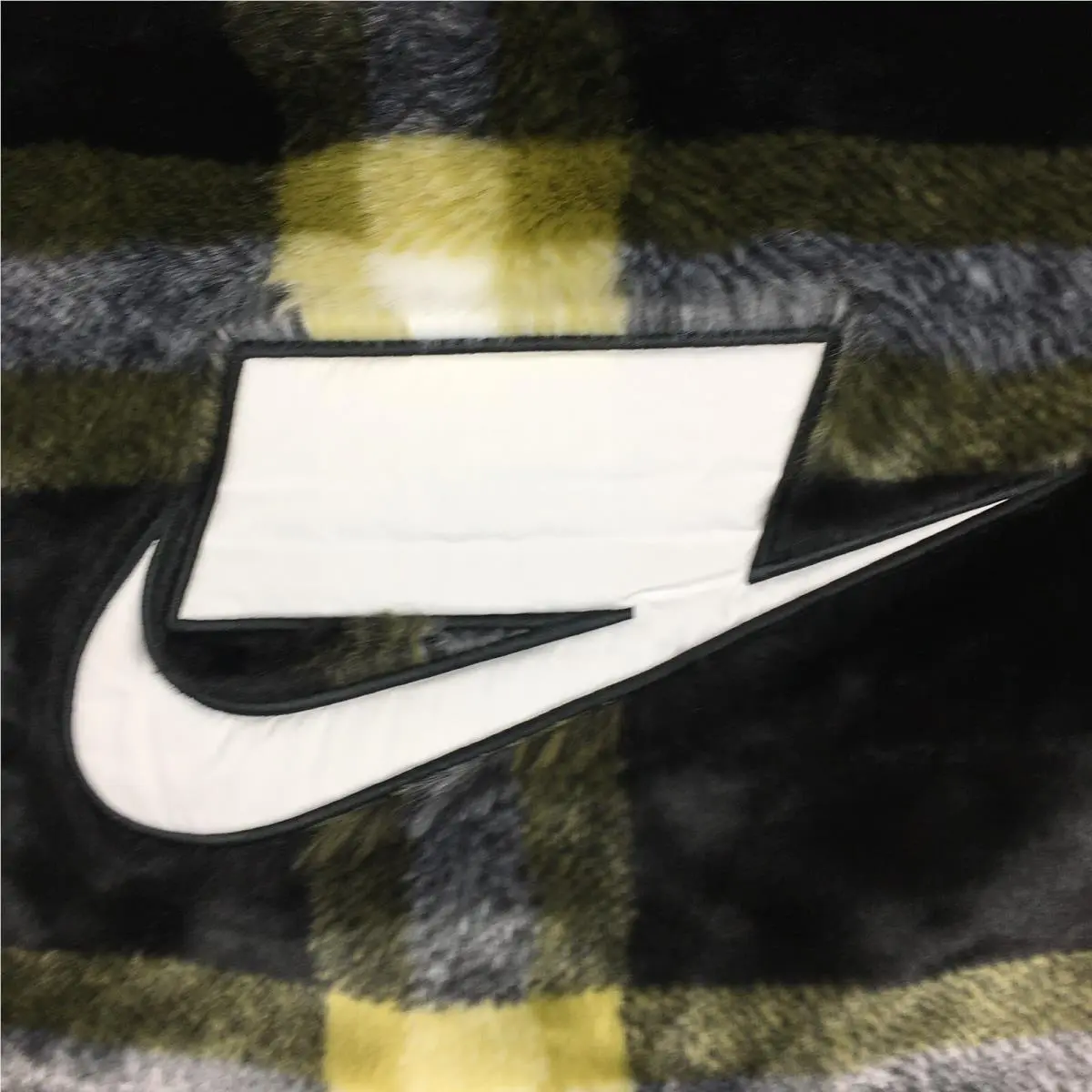 Nike clothing - Nike Sportswear - Sportswear - DD4541-010 - Black (UPC: 195242454107) 5