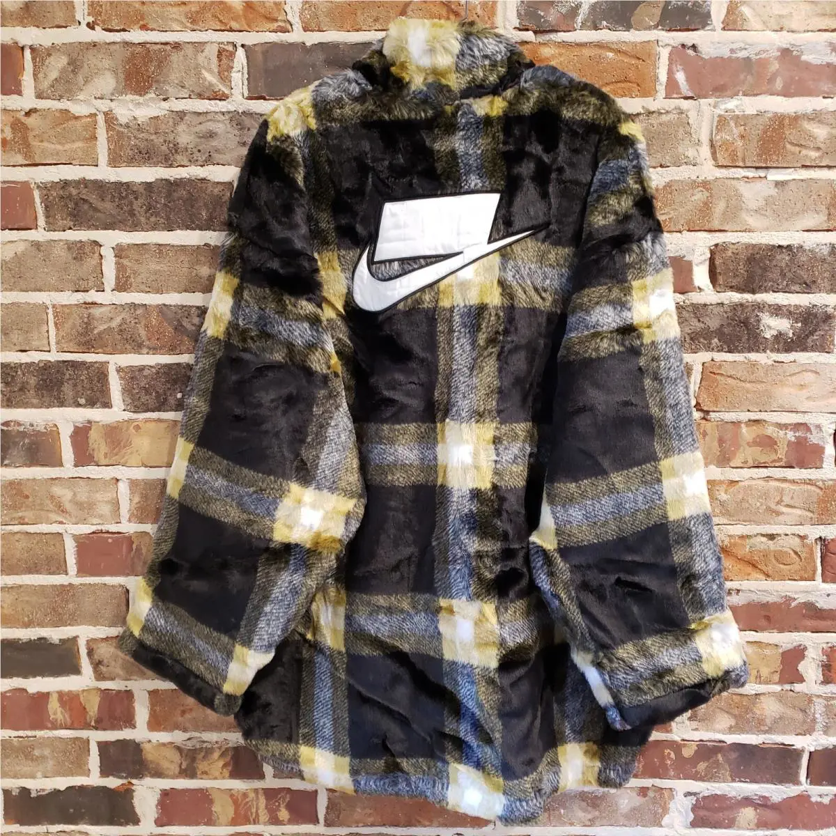 Nike clothing - Nike Sportswear - Sportswear - DD4541-010 - Black (UPC: 0195242454084) 10