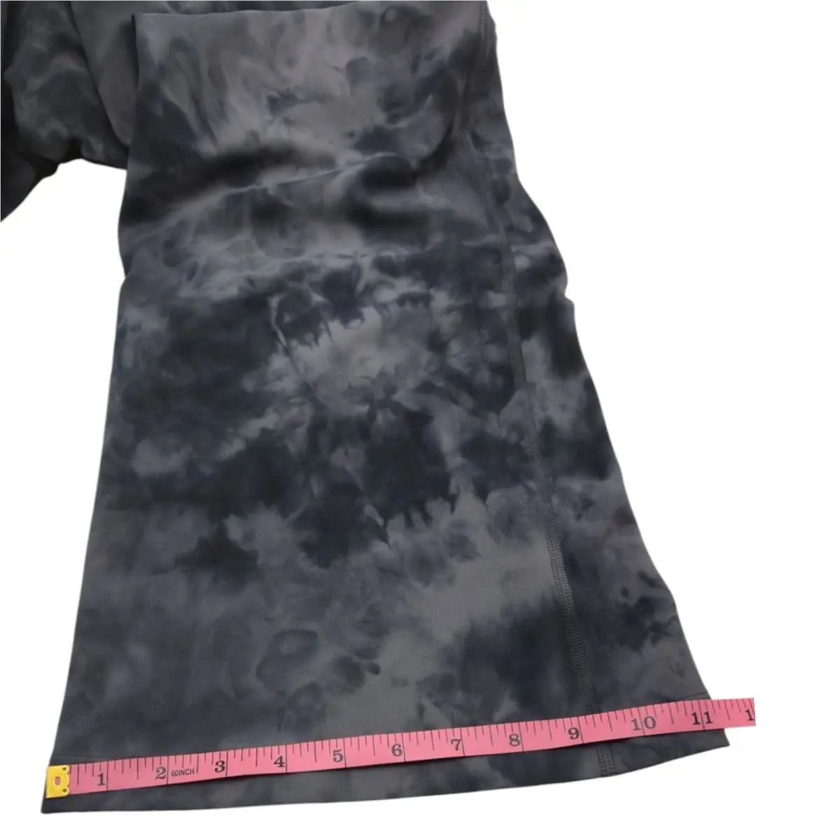 Lululemon clothing - DDPG 1