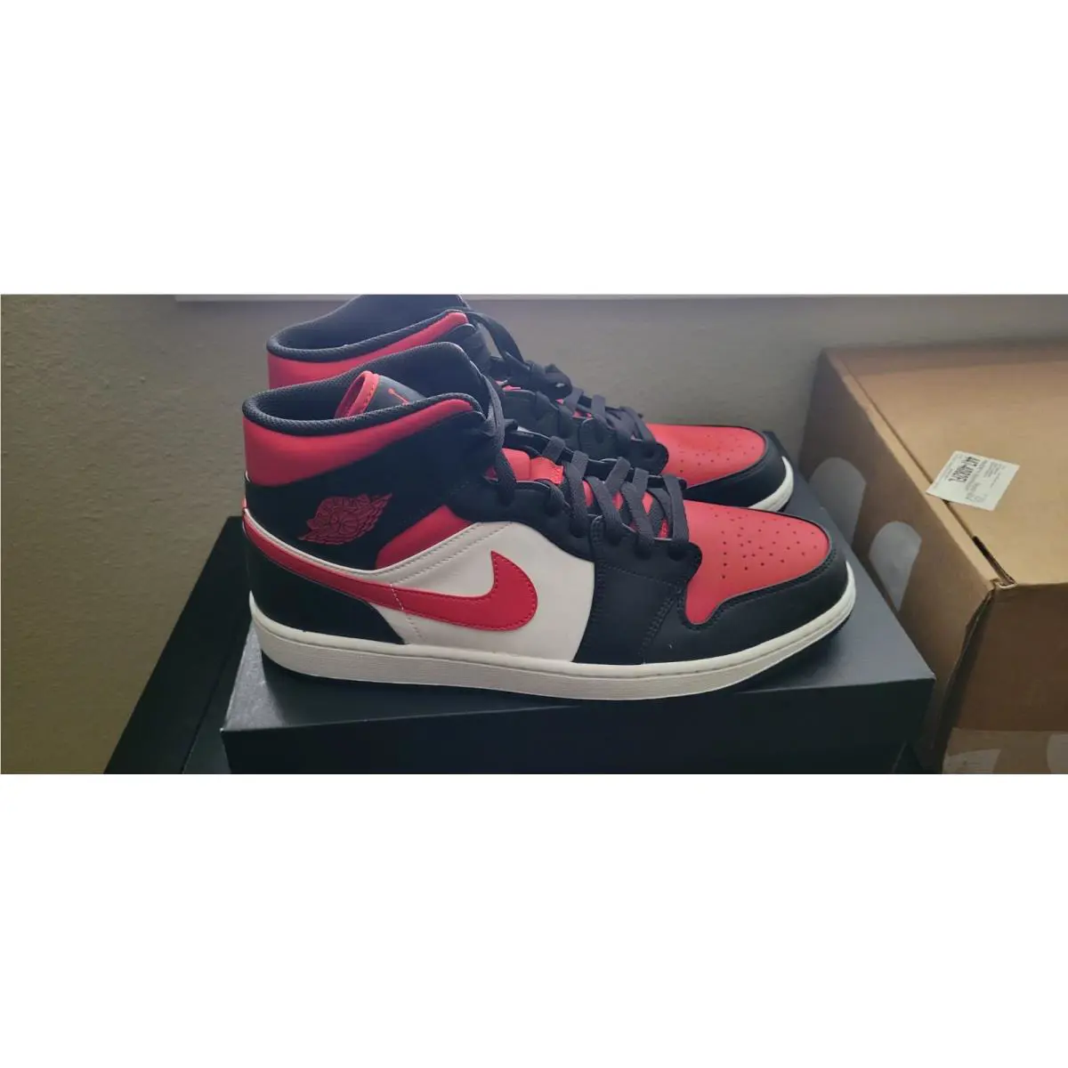 Nike shoes - Air Jordan 1 - Air - 554724-079 - Black 0