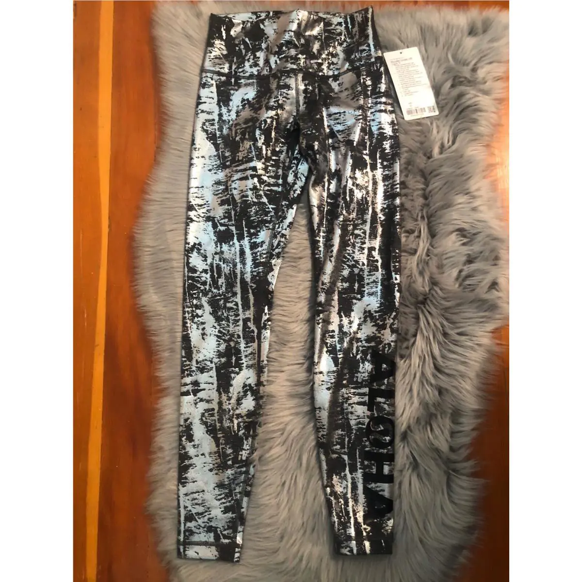 Lululemon clothing - Silver black, Manufacturer: Silver Black 0