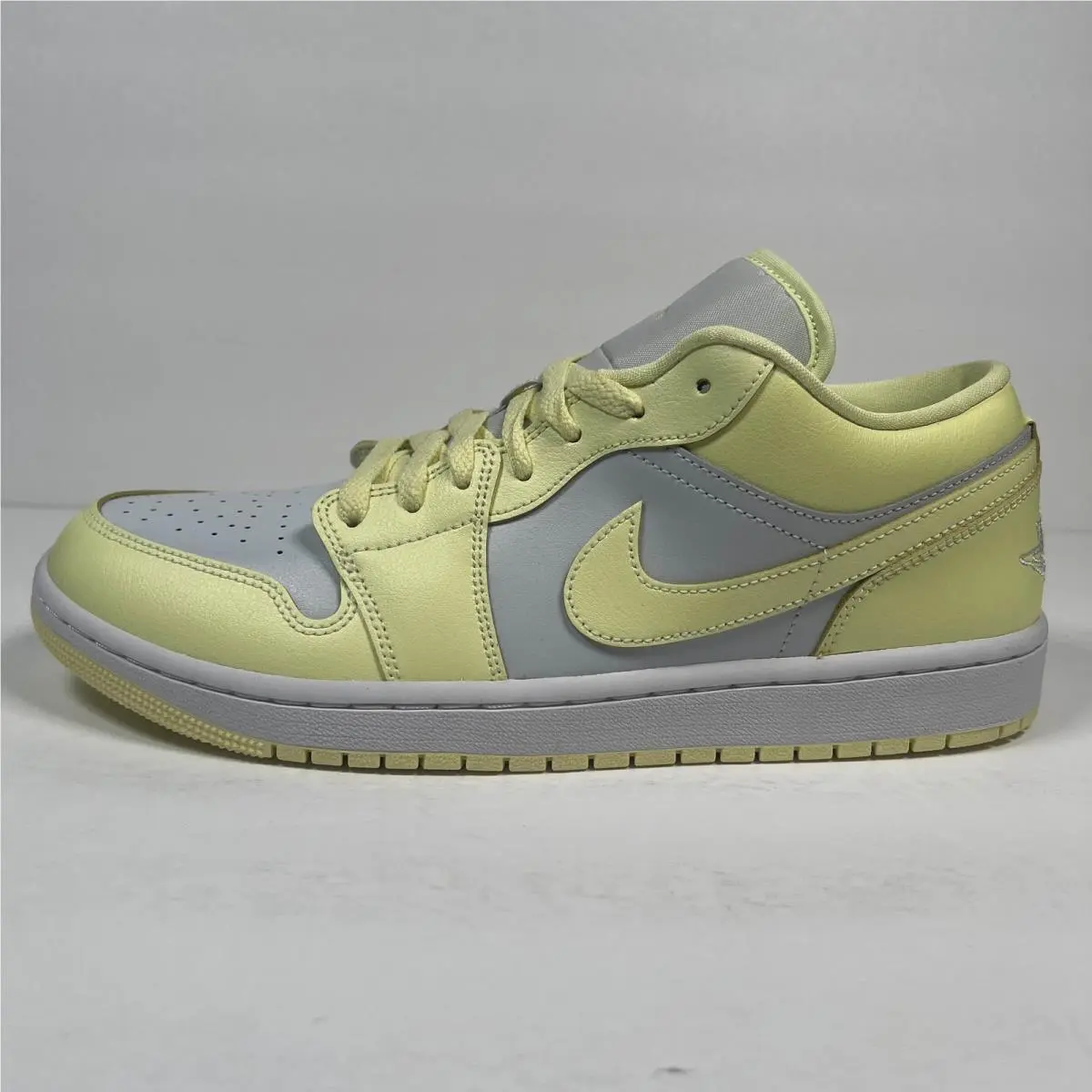 Nike shoes - Nike Air Jordan 1 - Air - DC0774-007 - White (UPC: 195869215662) 1