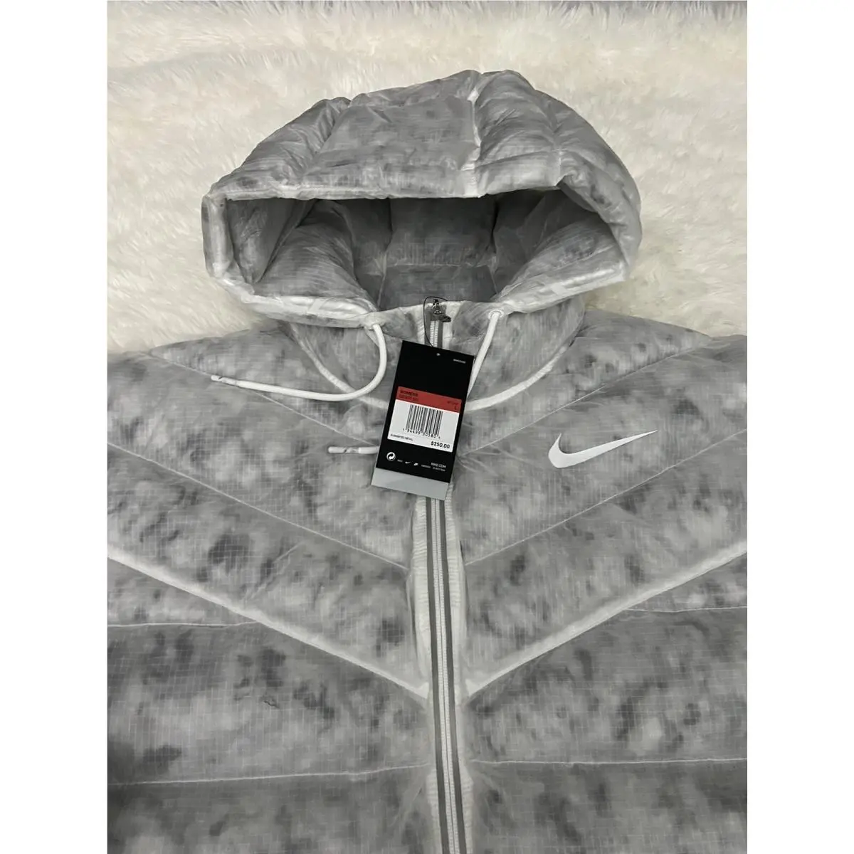Nike clothing - Nike NSW Syn-Fill Logo Jacket - CZ1907 121 - White/Grey (UPC: 194499305804) 0