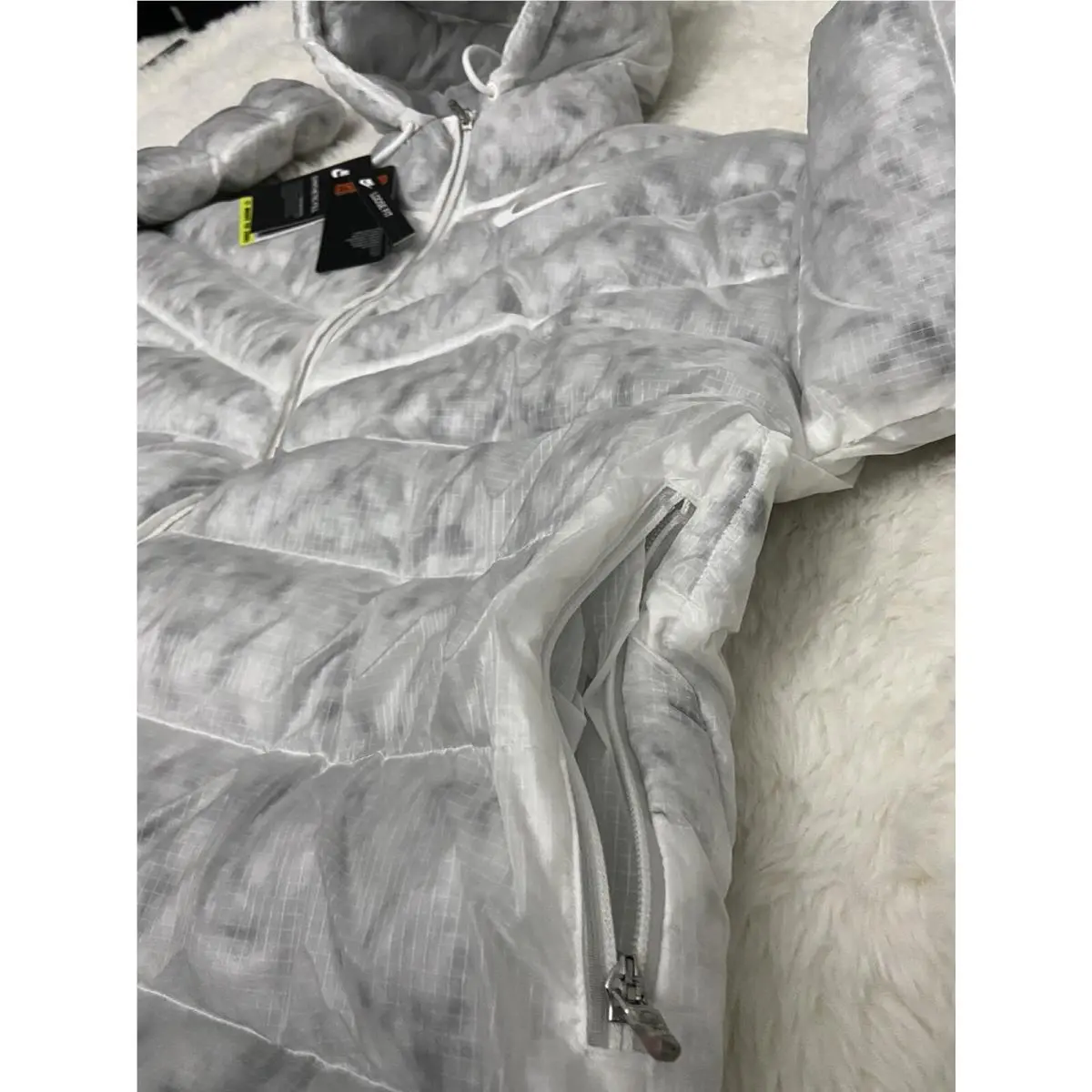 Nike clothing - Nike NSW Syn-Fill Logo Jacket - CZ1907 121 - White/Grey (UPC: 194499305804) 7