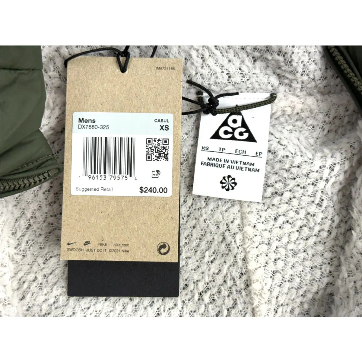 Nike clothing - DX7880 - DX7880 - Green (UPC: 196153795778) 19