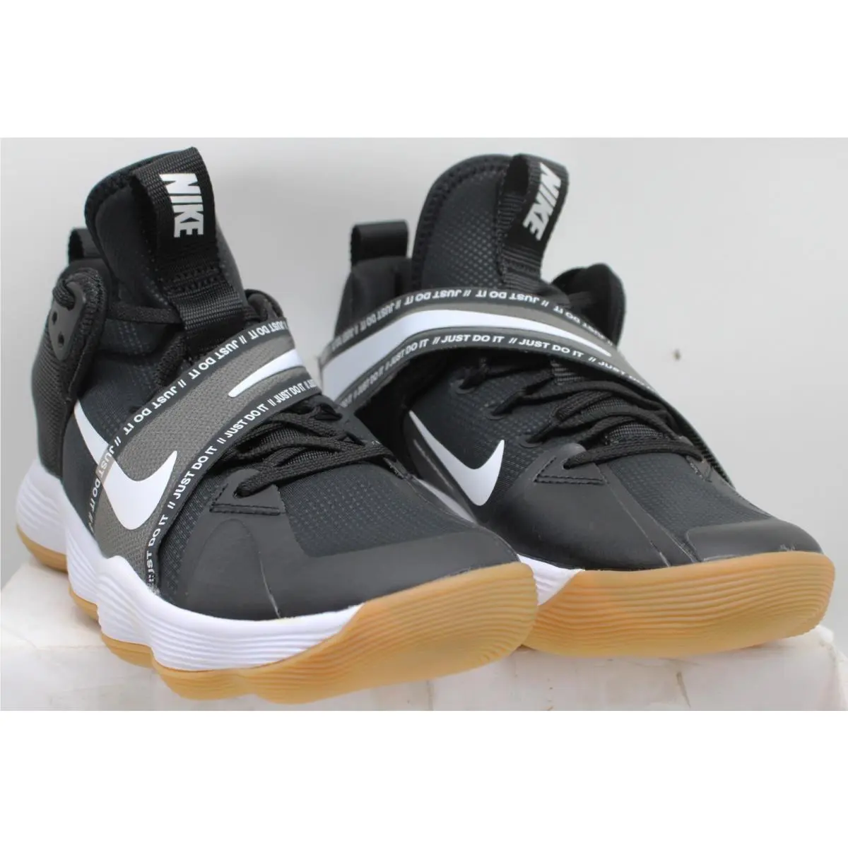 Nike React Hyperset Unisex Volleyball Black White 7.5 US Mens 9 US Wmns