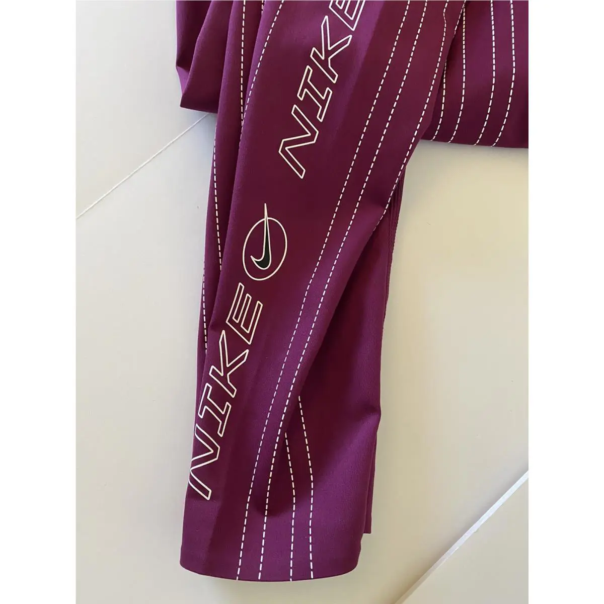 Nike clothing - DM7437 - DM7437 - Red (UPC: 195244711789) 1