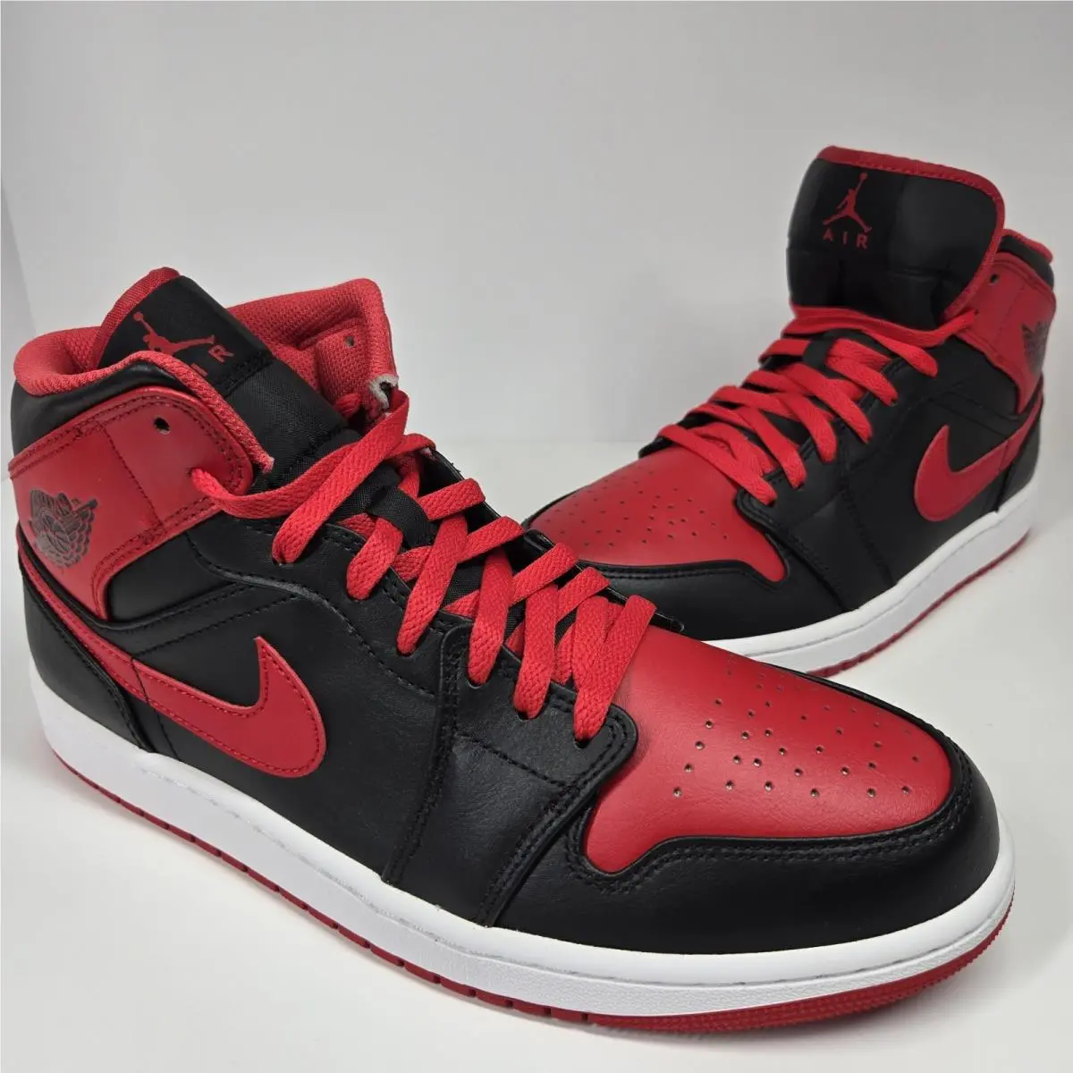 Air Jordan 1 AJ1 Mid Bred Black Fire Red Sneakers DQ8426-060 Men`s Size 11
