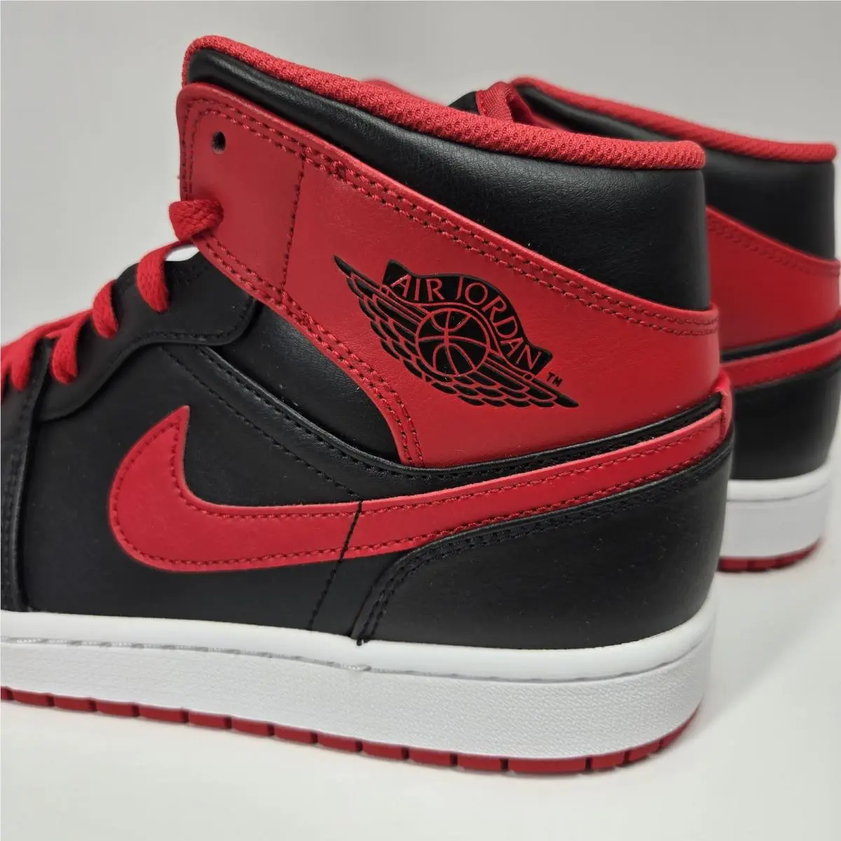 Nike shoes - Air Jordan 1 Mid - Air Mid - DQ8426-060 - Red 4