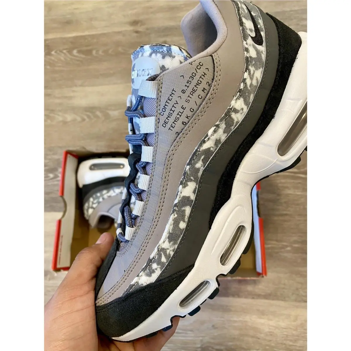 Nike shoes - Nike Air Max 95 SE - CU1560-001 - Enigma Stone/Off-Noir/White (UPC: 194498582008) 2