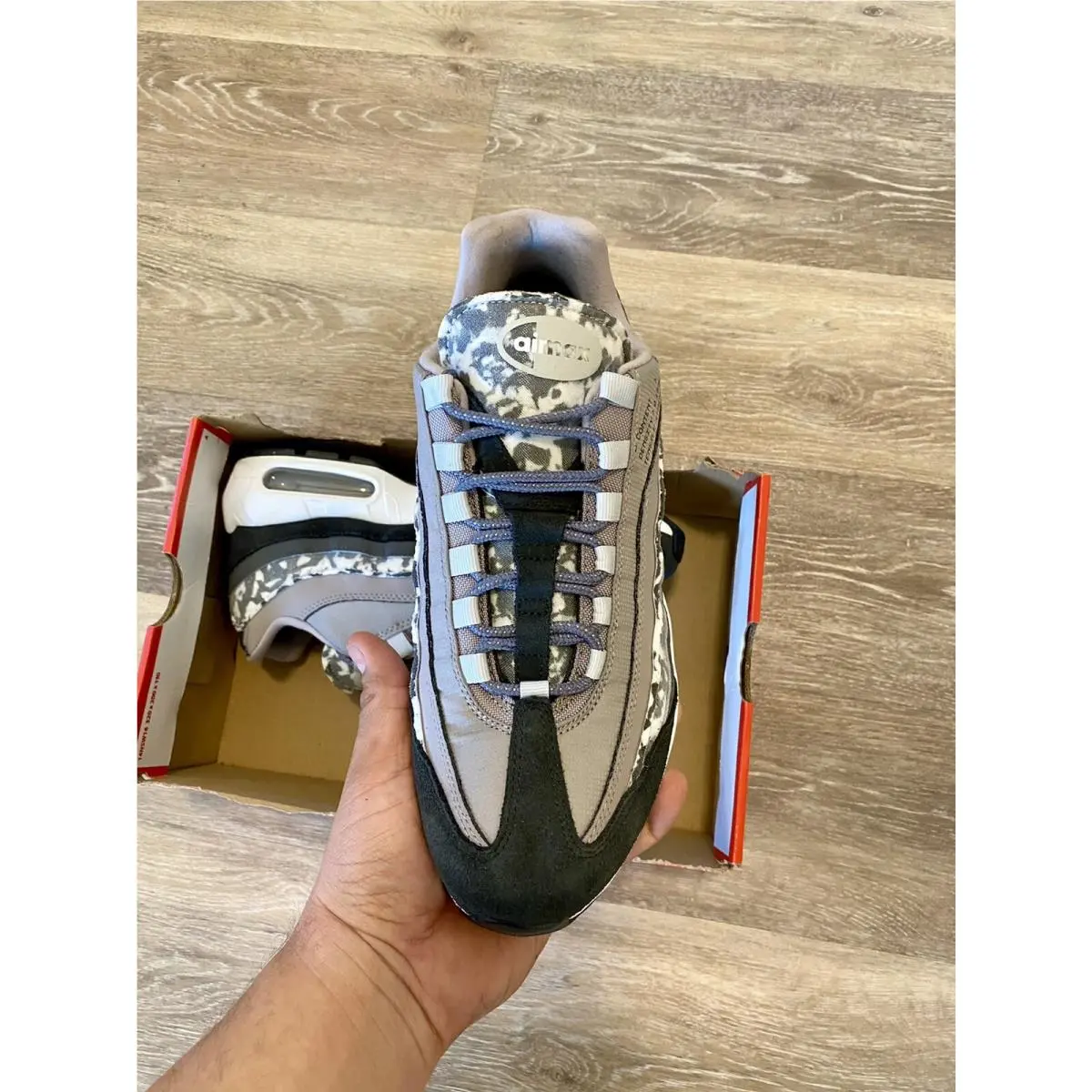 Nike shoes - Nike Air Max 95 SE - CU1560-001 - Enigma Stone/Off-Noir/White (UPC: 194498582008) 4