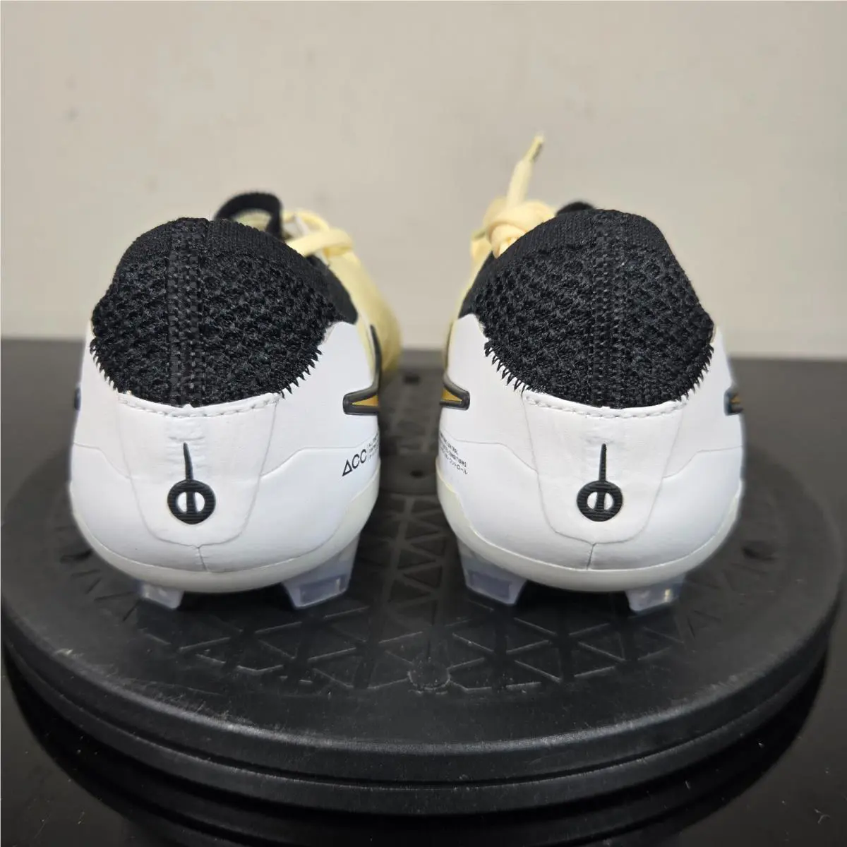 Nike shoes - Nike Tiempo Legend 10 Elite FG - DV4328-700 - Yellow 1