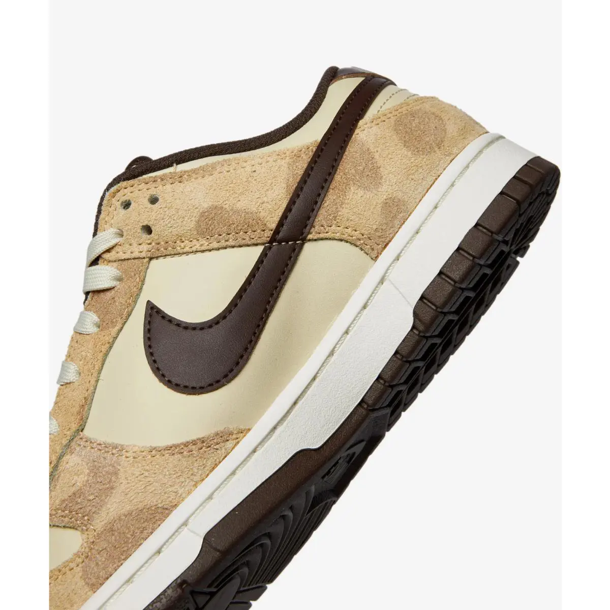 Nike shoes - Nike Dunk Low Retro PRM - DH7913-200 - Brown 3