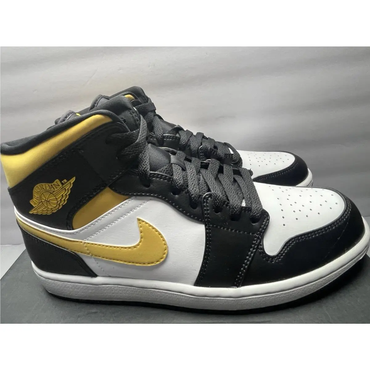 Air Jordan 1 Mid Pollen SZ 10.5 - 554724-177 XI IV Pittsburgh Steelers by Nike