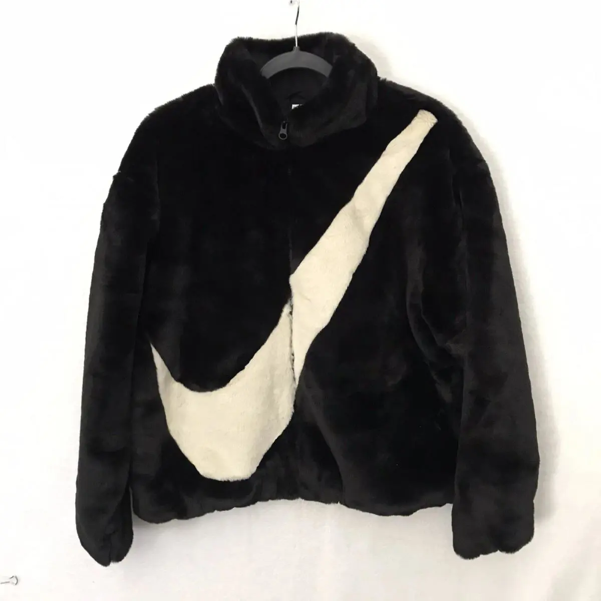 Nike clothing - DO3791010 - DO3791010 - Black (UPC: 195244727124) 5