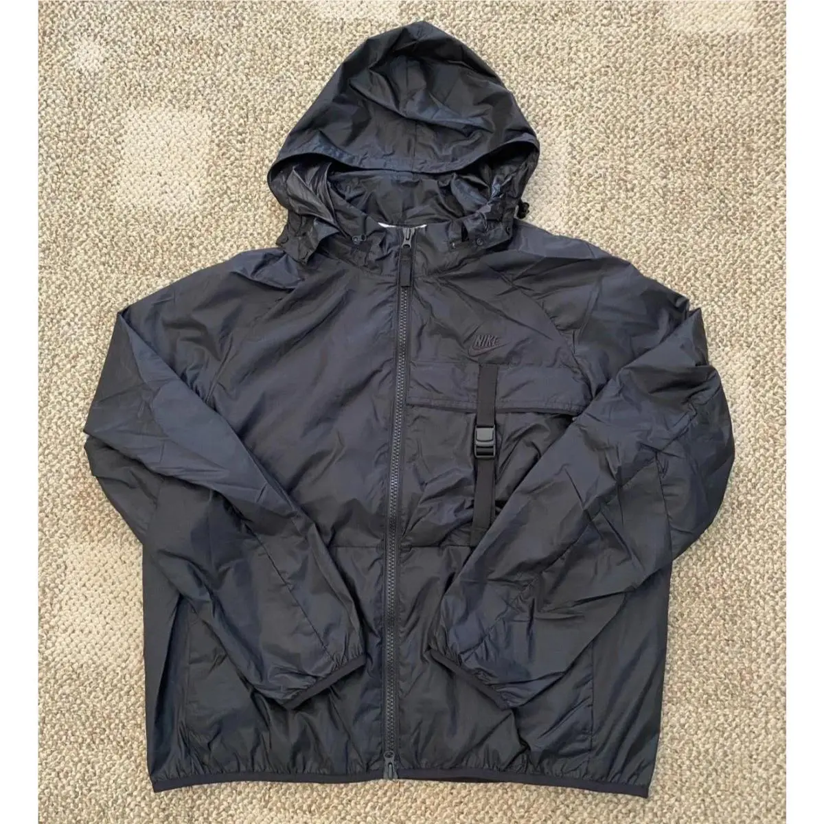 Nike Tech Jacket Packable Windbreaker Lined FB7903-010 Men`s Size Medium M