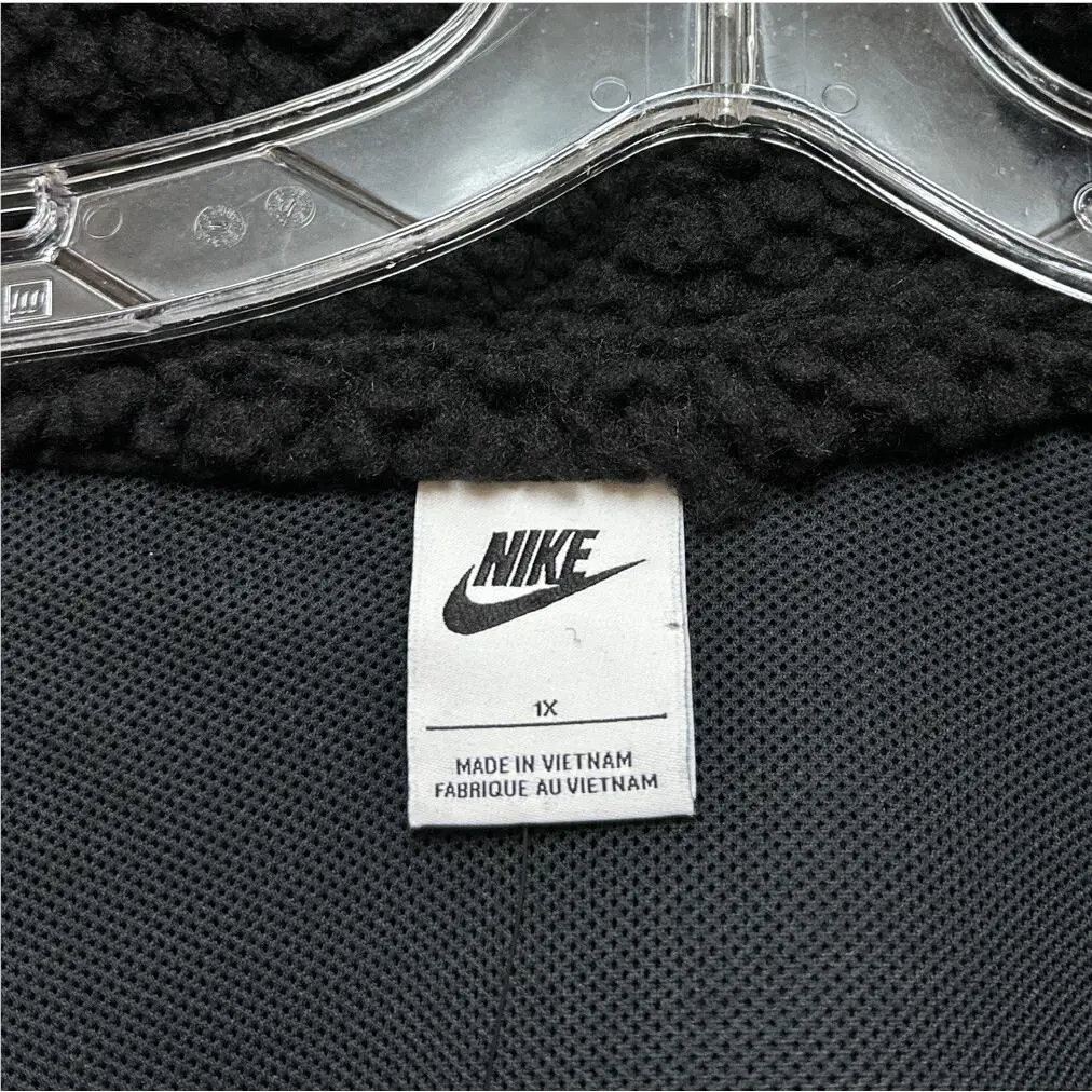 Nike clothing - Nike Sportswear - Sportswear - DM9226-010 - Black 0