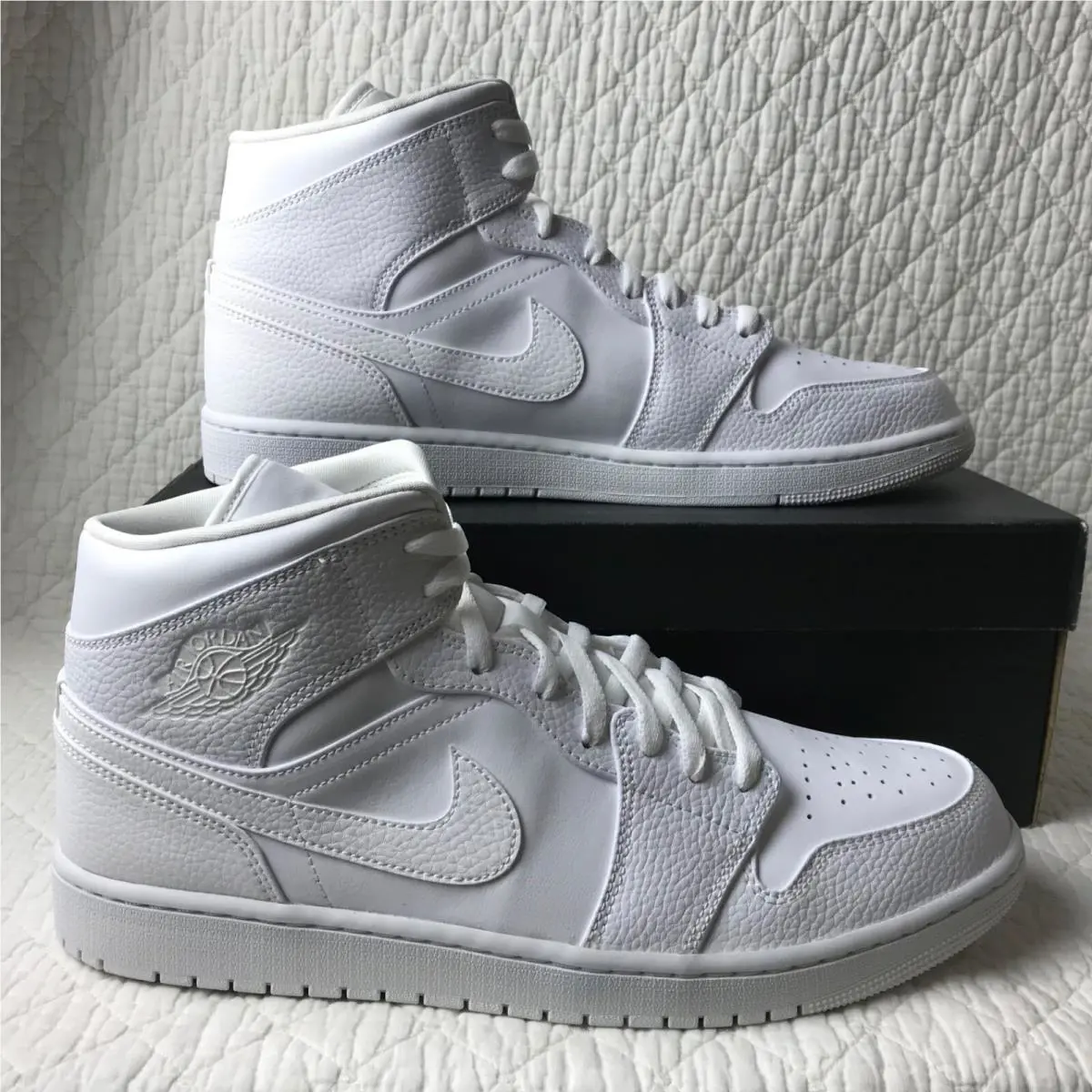 Nike shoes - Air Jordan 1 Mid - Air Mid - 554724-130 - White 0