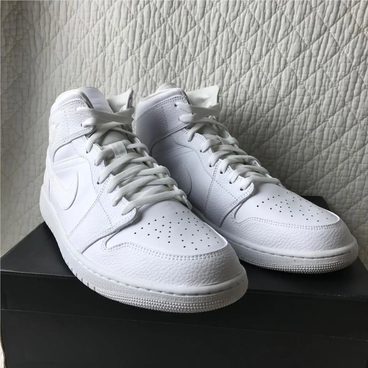 Nike shoes - Air Jordan 1 Mid - Air Mid - 554724-130 - White 8