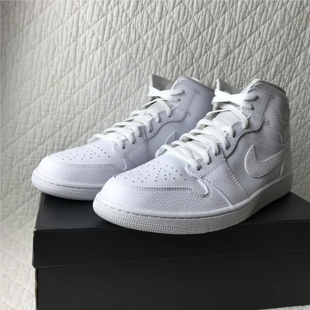 Nike shoes - Air Jordan 1 Mid - Air Mid - 554724-130 - White 6