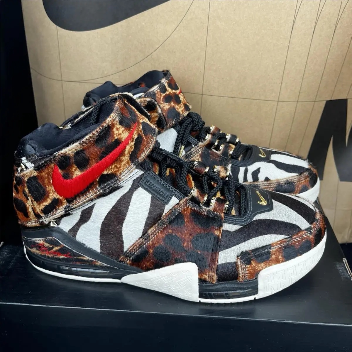 Nike Zoom Lebron 2 II LX Beast 2023 Animal Print Men Size 9 Nby DQ2439-200