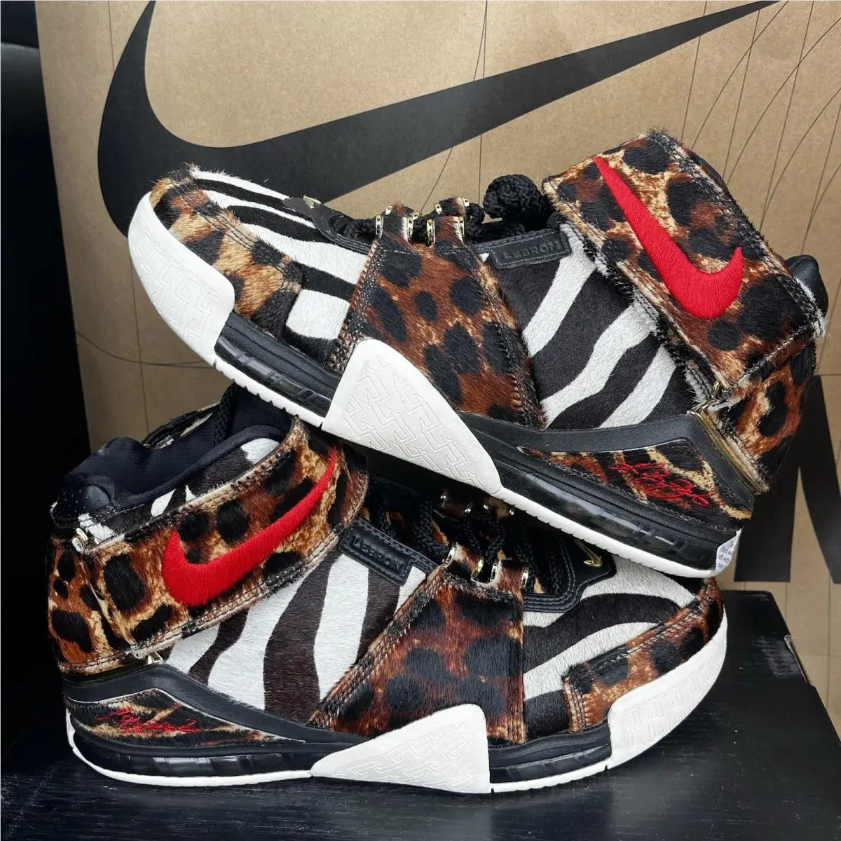 Nike shoes - Nike Zoom LeBron 2 - Zoom LeBron - DQ2439-200 - Multicolor 0