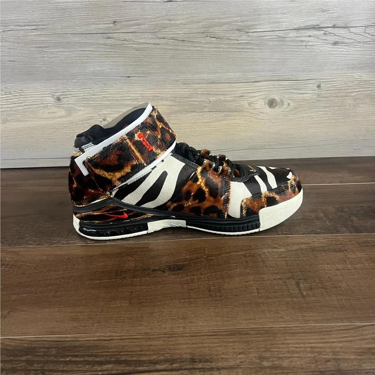 Nike shoes - Nike Zoom LeBron - Zoom LeBron - DQ2439-200 - Brown (UPC: 196969414245) 4