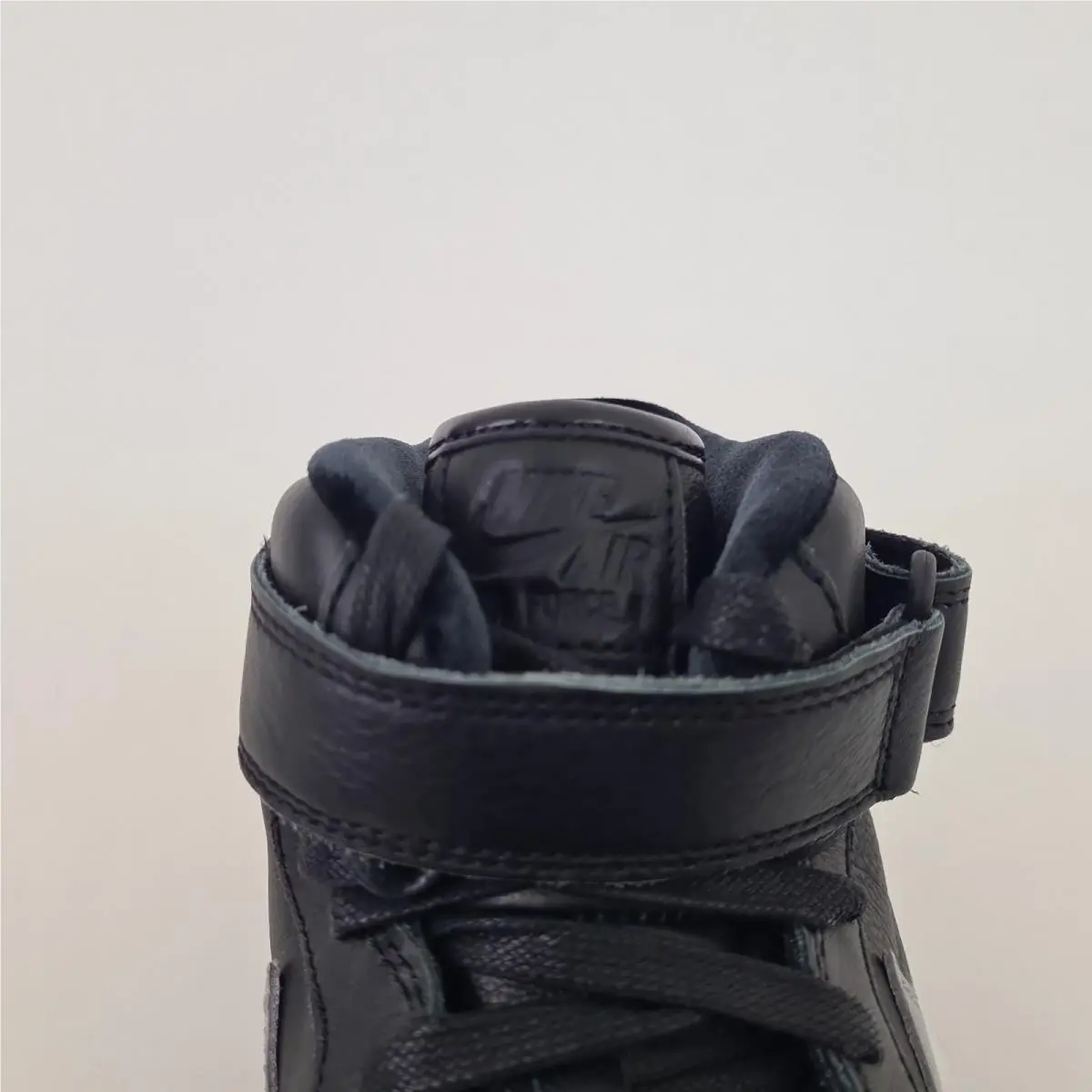 Nike shoes - DX3061001 - DX3061-001 - Black/Metallic Silver-Hyper Pink (UPC: 196149850313) 1
