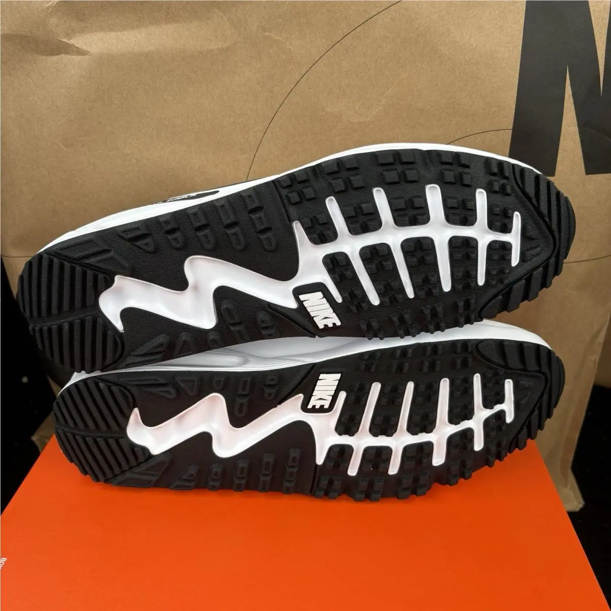 Nike shoes - Nike Air Max 90 Golf - CU9978-101 - White/Black 4