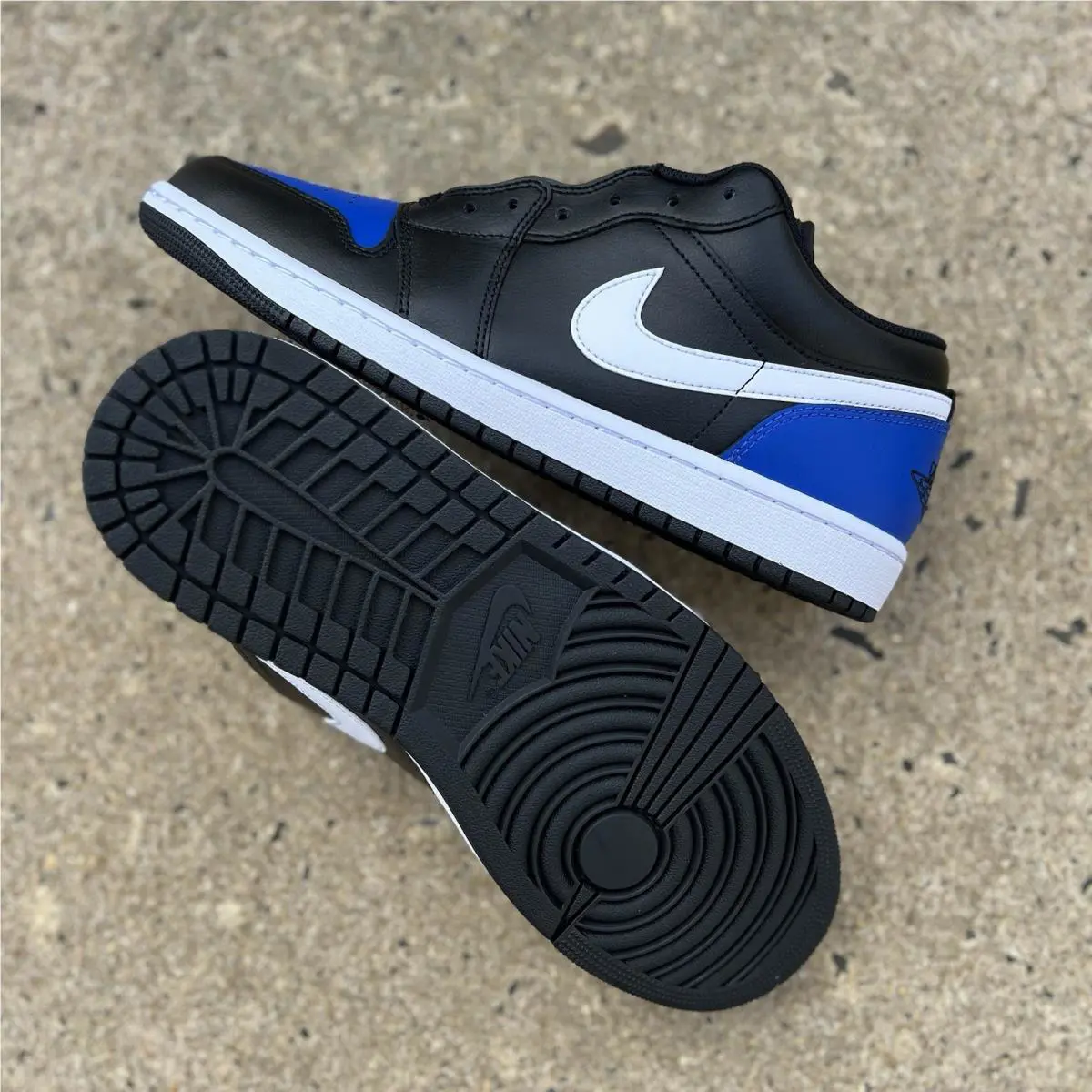 Nike shoes - Nike Air Jordan 1 - Air - Nike Air Jordan - Black 2