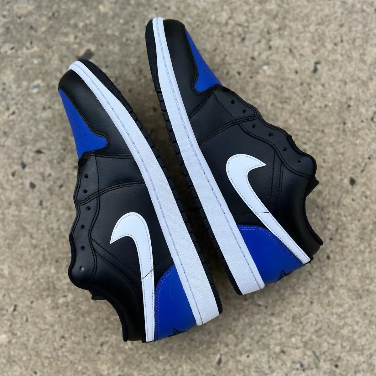 Nike shoes - Nike Air Jordan 1 - Air - Nike Air Jordan - Black 5