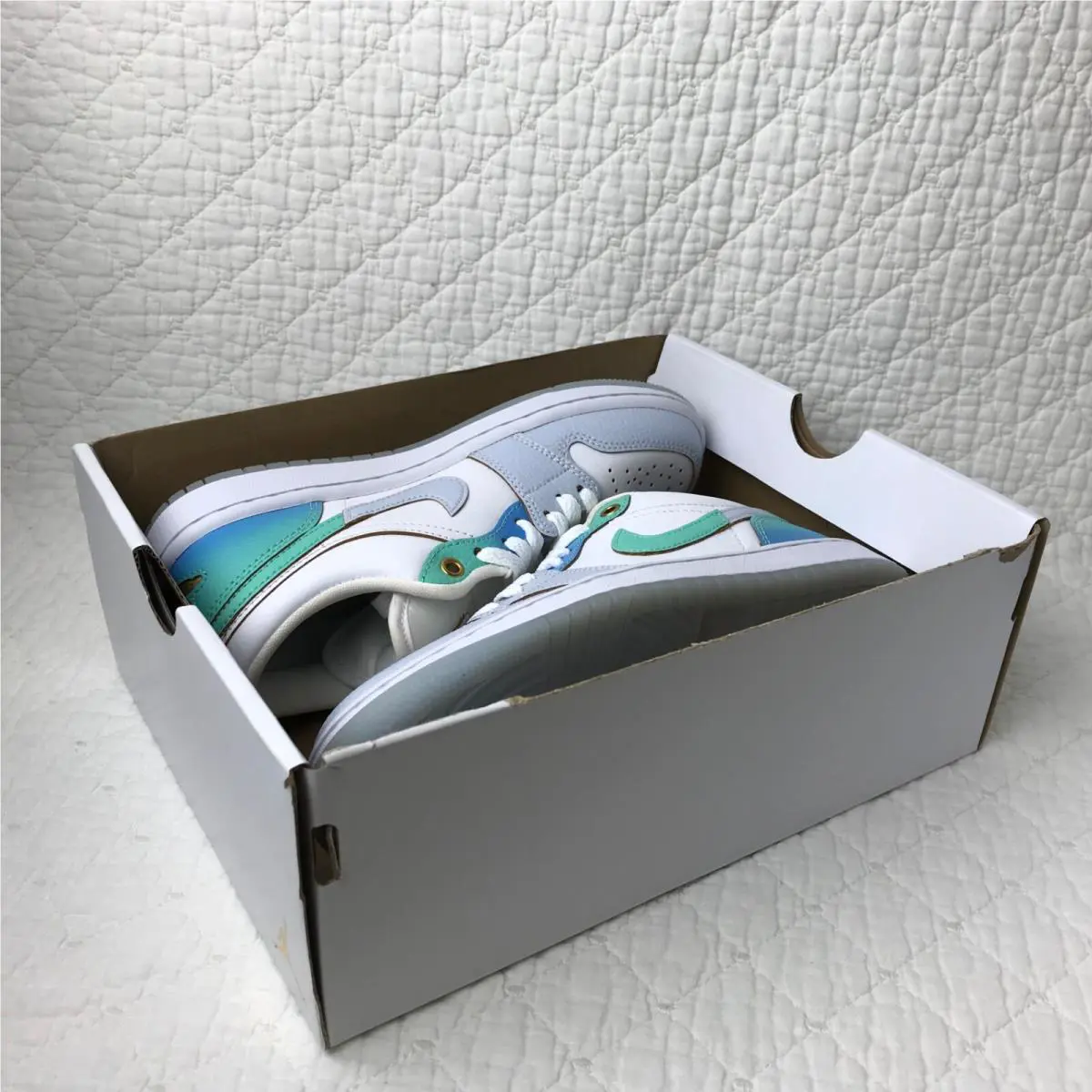 Nike shoes - Air Jordan 1 Low SE - FN8899-131 - White/White/Football Grey/Emerald Rise 9