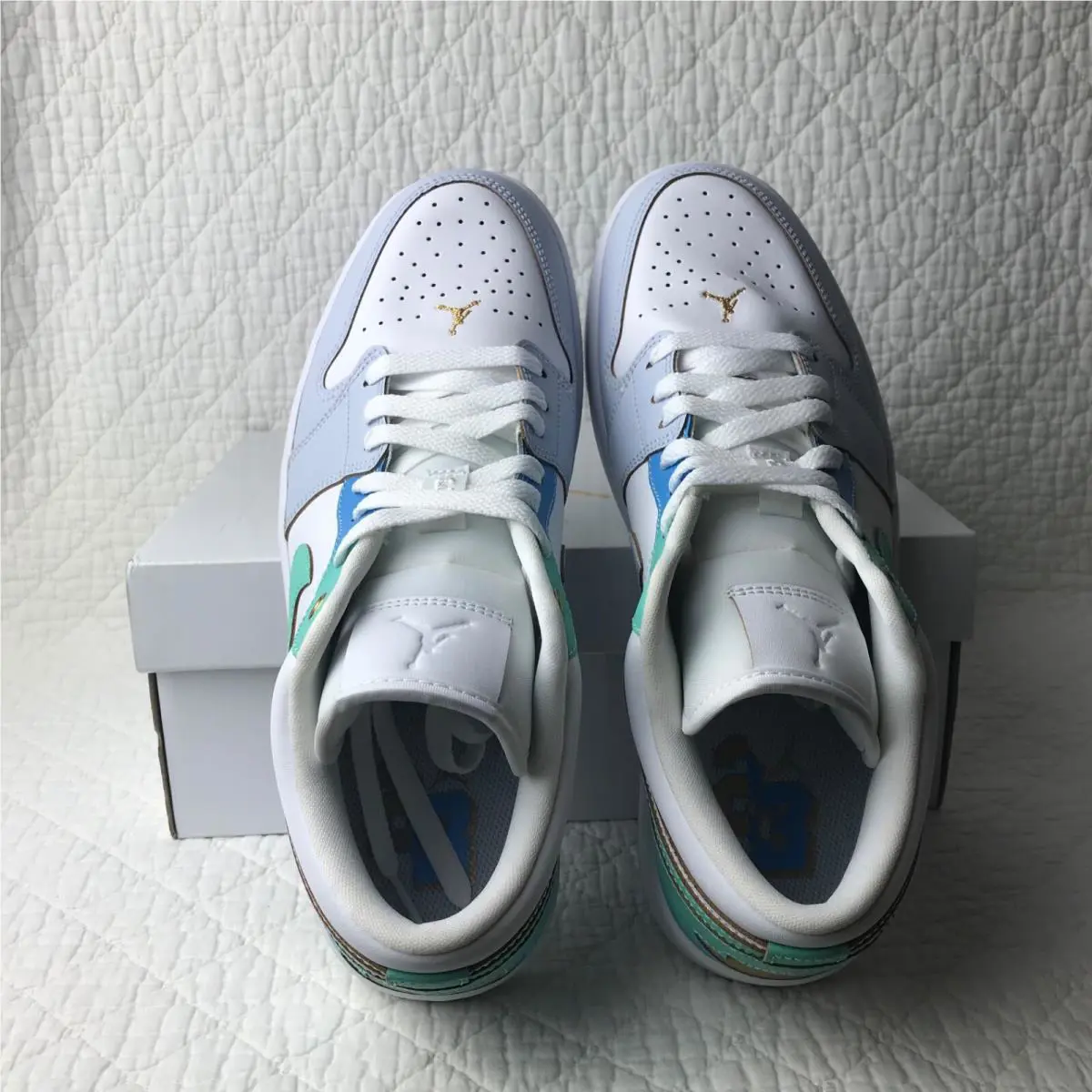 Nike shoes - Air Jordan 1 Low SE - FN8899-131 - White/White/Football Grey/Emerald Rise 7