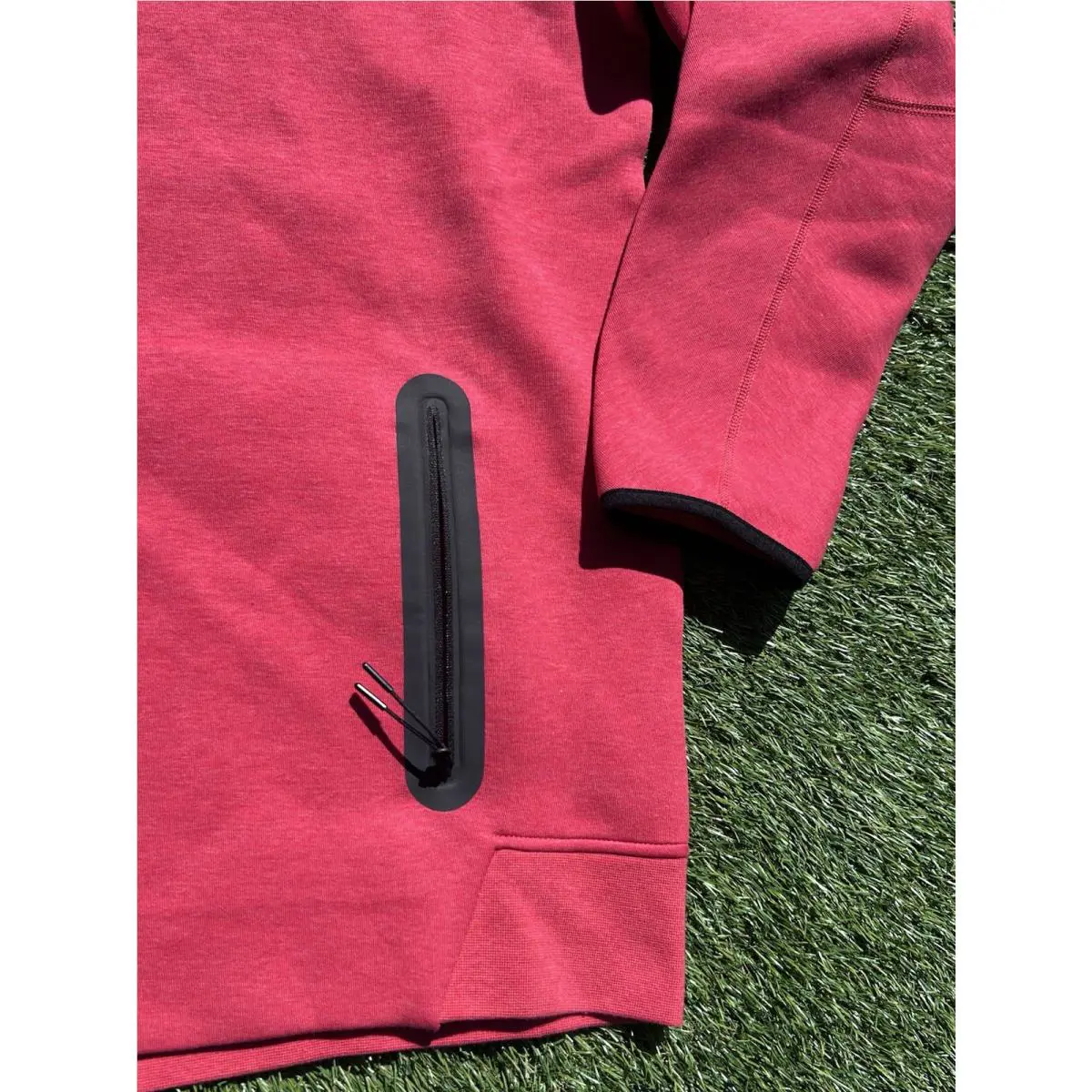 Nike clothing - FB7921-672 - FB7921-672 - Light University Red Heather (UPC: 196607413630) 5