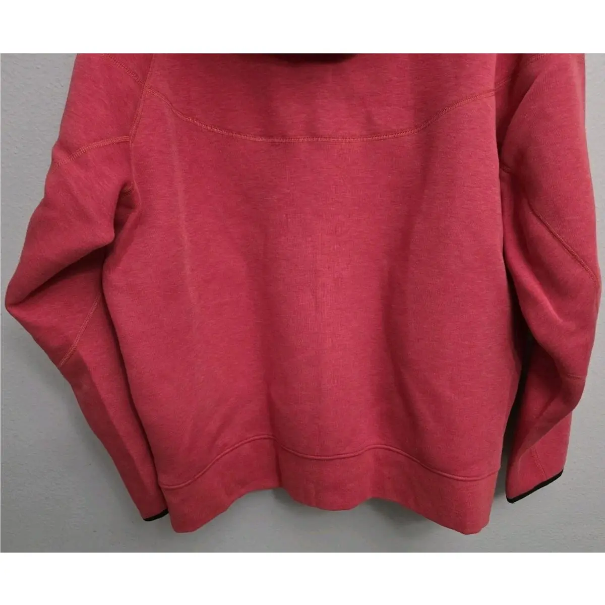 Nike clothing - FB7921-672 - FB7921-672 - Light University Red Heather (UPC: 196607413630) 4