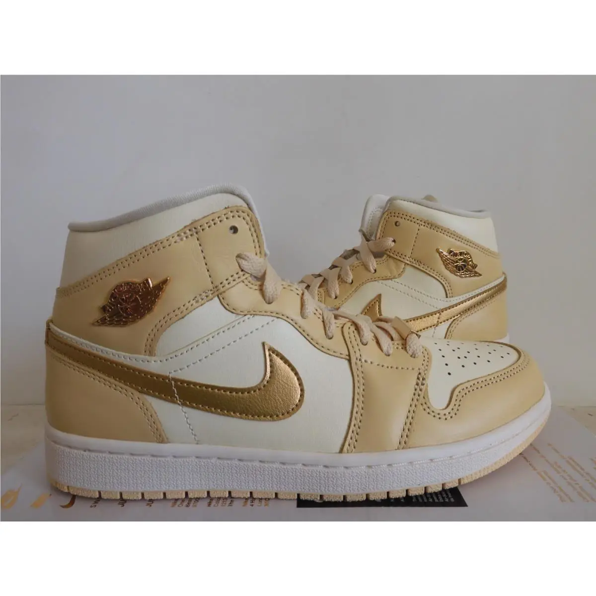 Nike shoes - Air Jordan 1 Mid SE - FB9892-200 - Yellow (UPC: 196969071561) 0