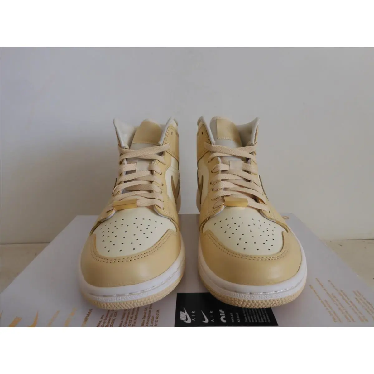 Nike shoes - Air Jordan 1 Mid SE - FB9892-200 - Yellow (UPC: 196969071561) 2