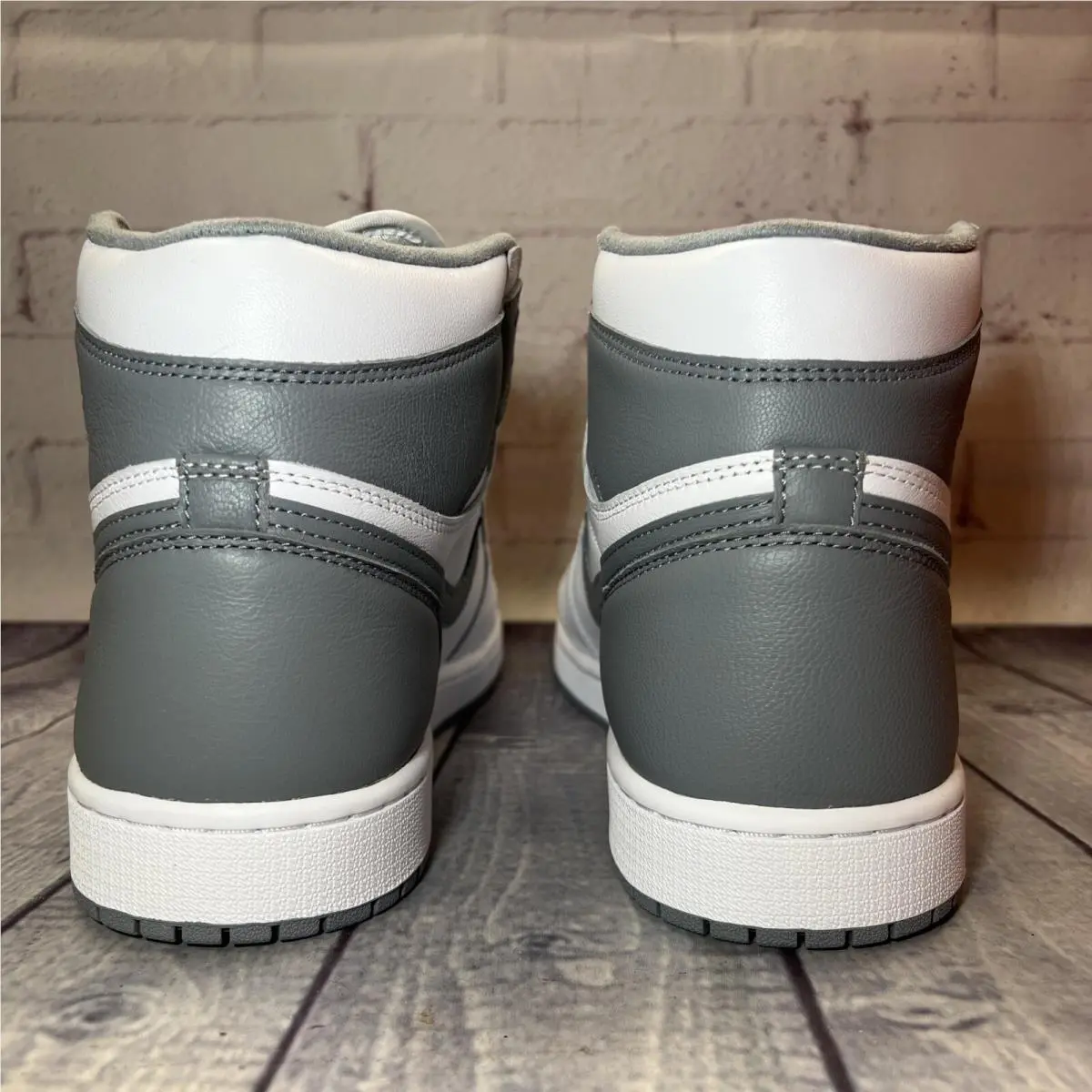 Nike shoes - Nike Air Jordan 1 - Air - 555088-037 - White 3