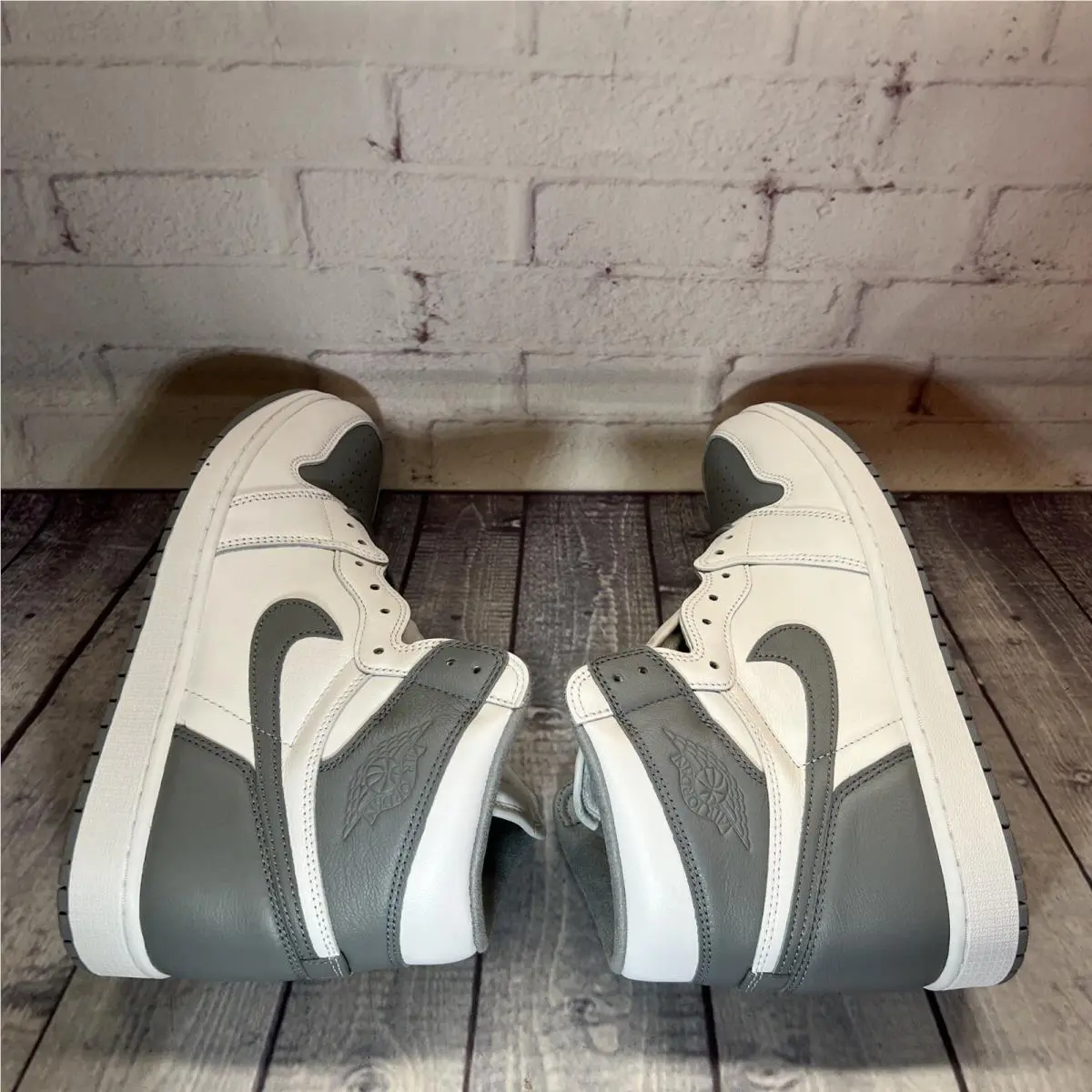 Nike shoes - Nike Air Jordan 1 - Air - 555088-037 - White 5