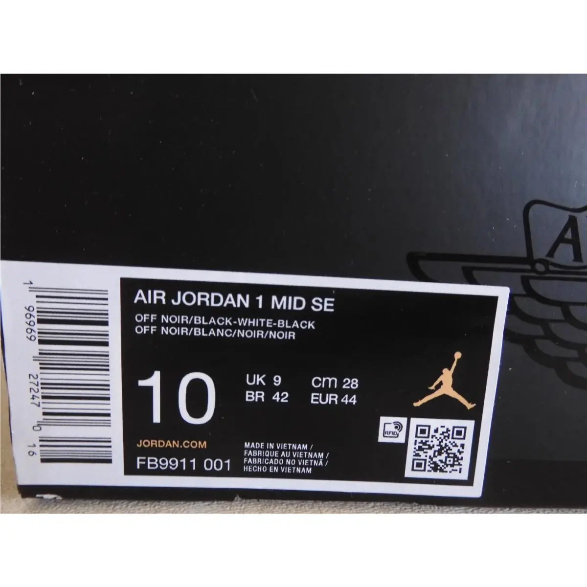 Nike shoes - Air Jordan 1 Mid SE - FB9911-001 - White (UPC: 196969272470) 3