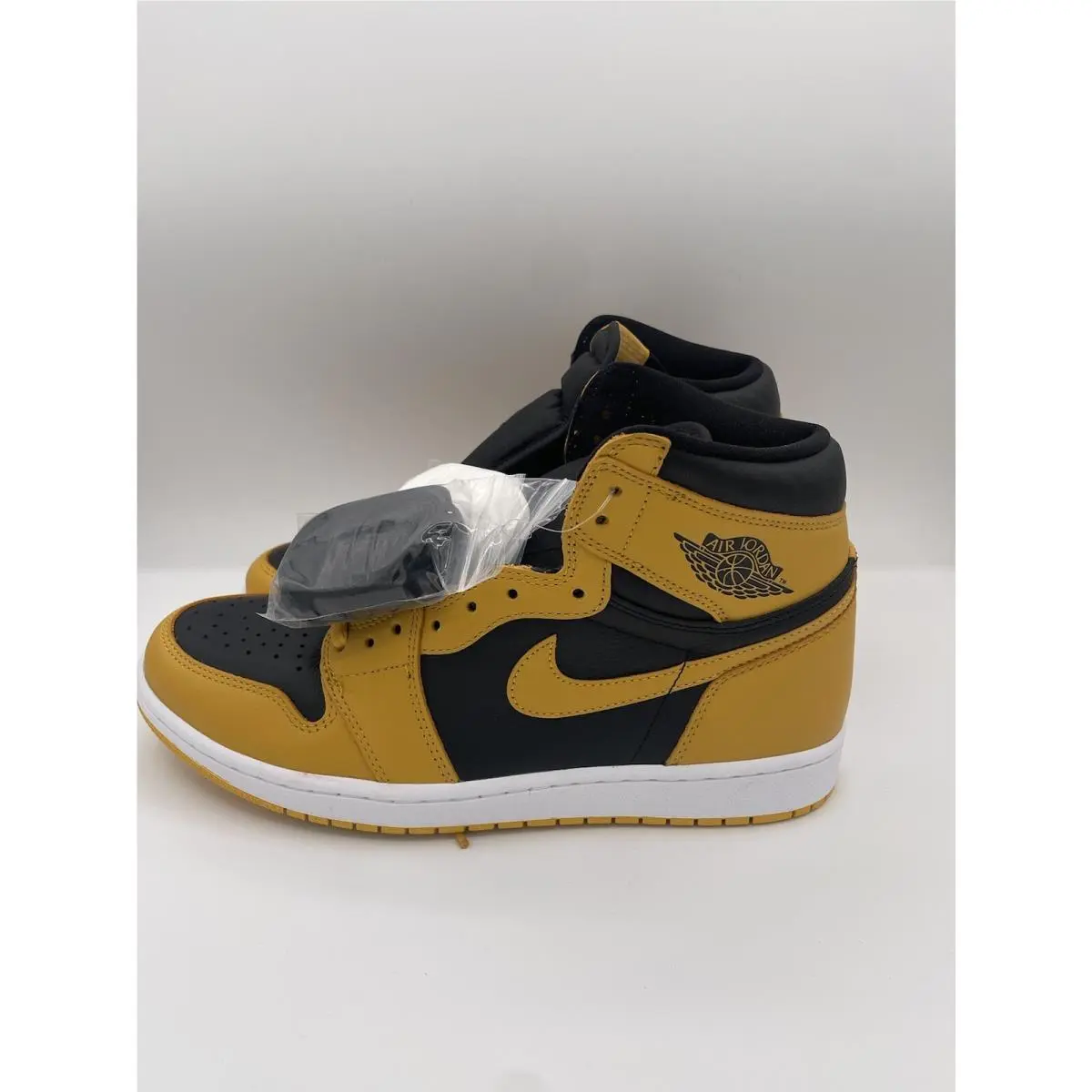 Nike shoes - Air Jordan 1 - Air - 555088-701 - Yellow,blck &white 0