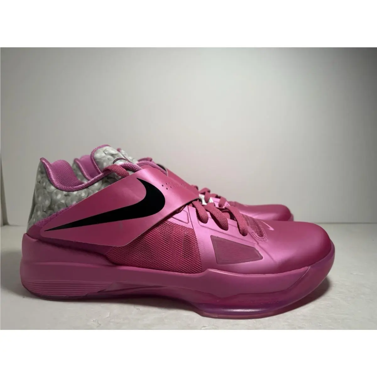 Nike shoes - Nike KD 4 - HF9098-600 - Pink, Manufacturer: Pinkfire 2/Black/Metallic Silver 2